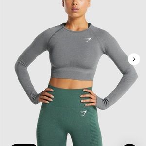 Gymshark- Seamless Long sleeve Grey top